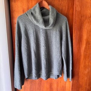 Garnet Hill 100% Cashmere Cowl Neck Size L